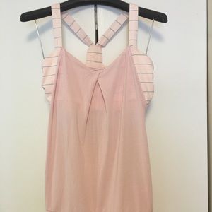 Lululemon sz 12 light pink top w build in bra